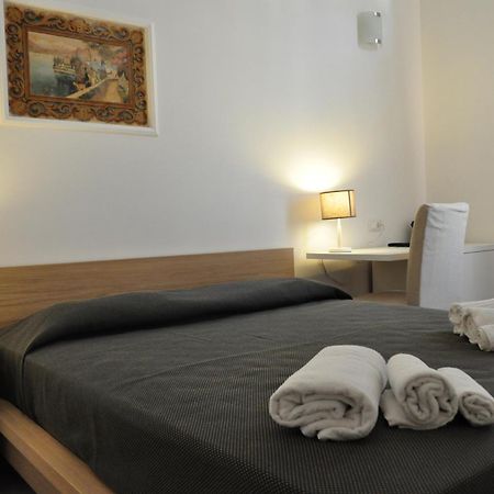 Rooms And Breakfast Zefiro San Vito Lo Capo Eksteriør billede
