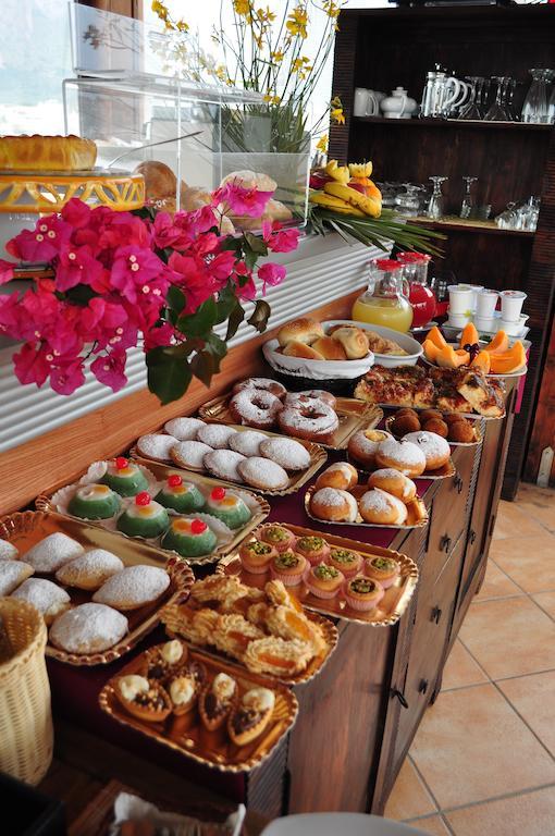 Rooms And Breakfast Zefiro San Vito Lo Capo Eksteriør billede